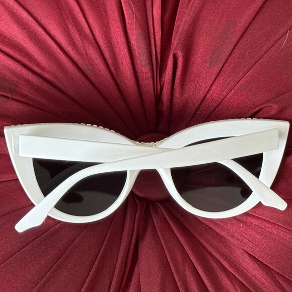 SALE!  Women\'s Sunglasses Cat Eye White Encrusted in Rhinestones Accessories main image 5